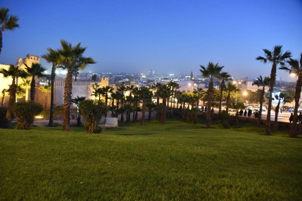 Dar Al Taaj *